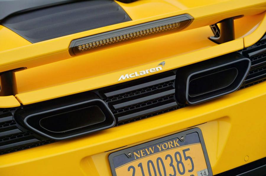  McLaren MP4-12C Spyder 2012 года  (фото 241 из 270)
